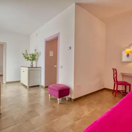 Hotel O'scia 3*