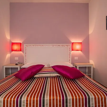 O'scià Hotel